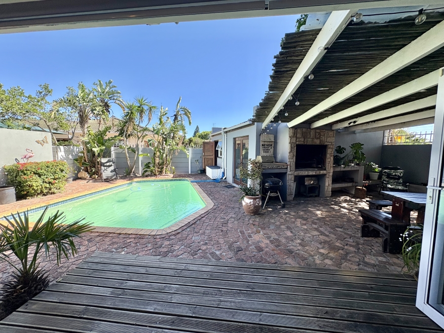 3 Bedroom Property for Sale in Blouberg Rise Western Cape